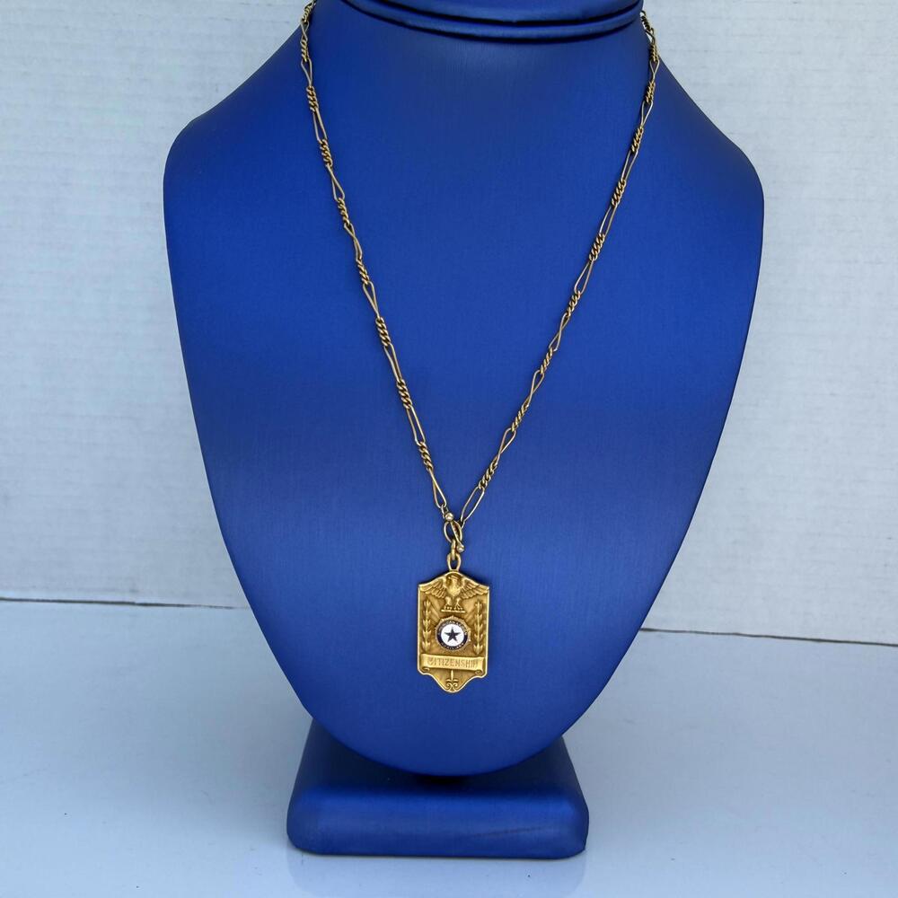 Vintage American Legion Auxiliary Citizenship Award Medal Pendant Vintage chain